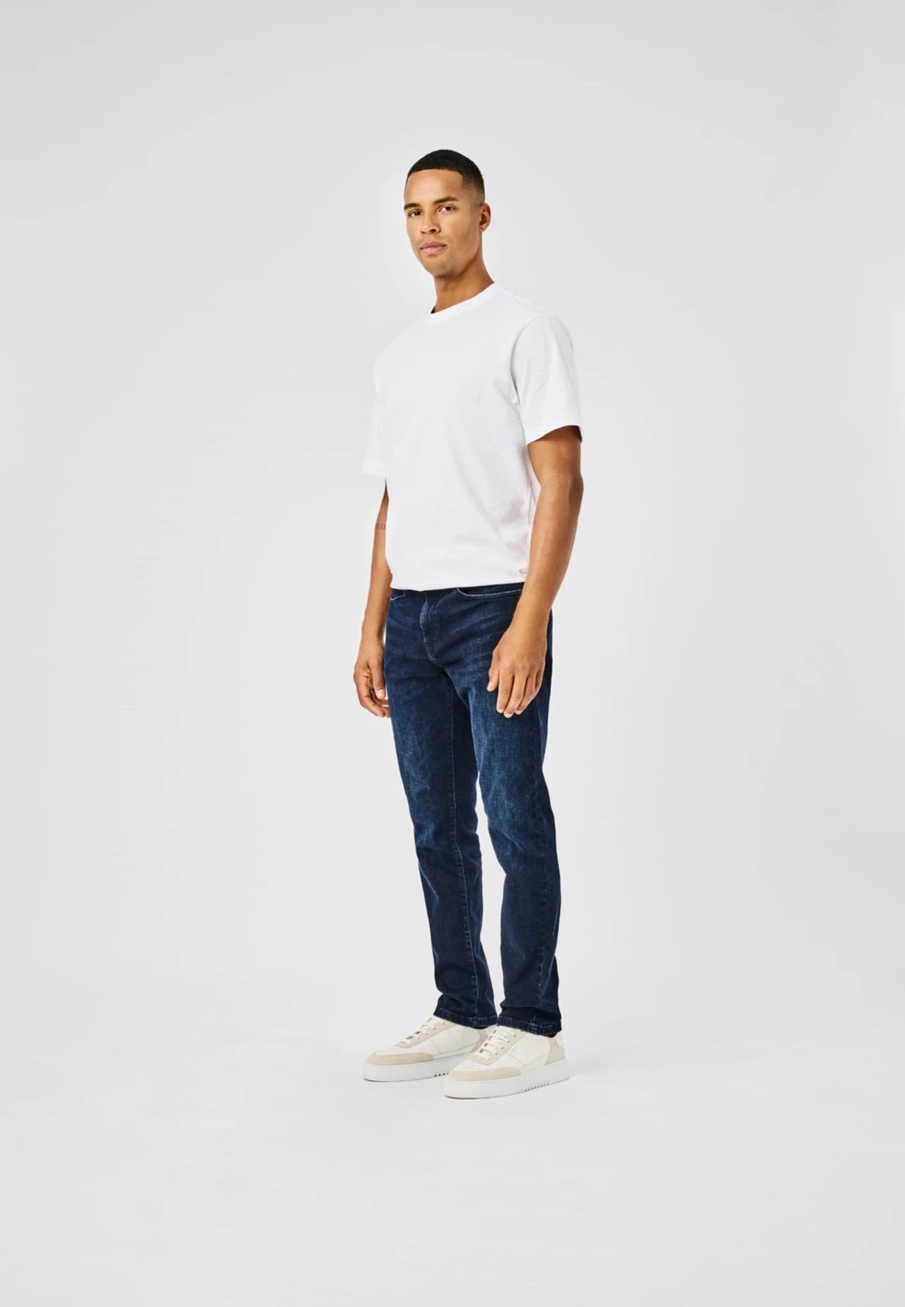 WEFT BLUE BLACK L32