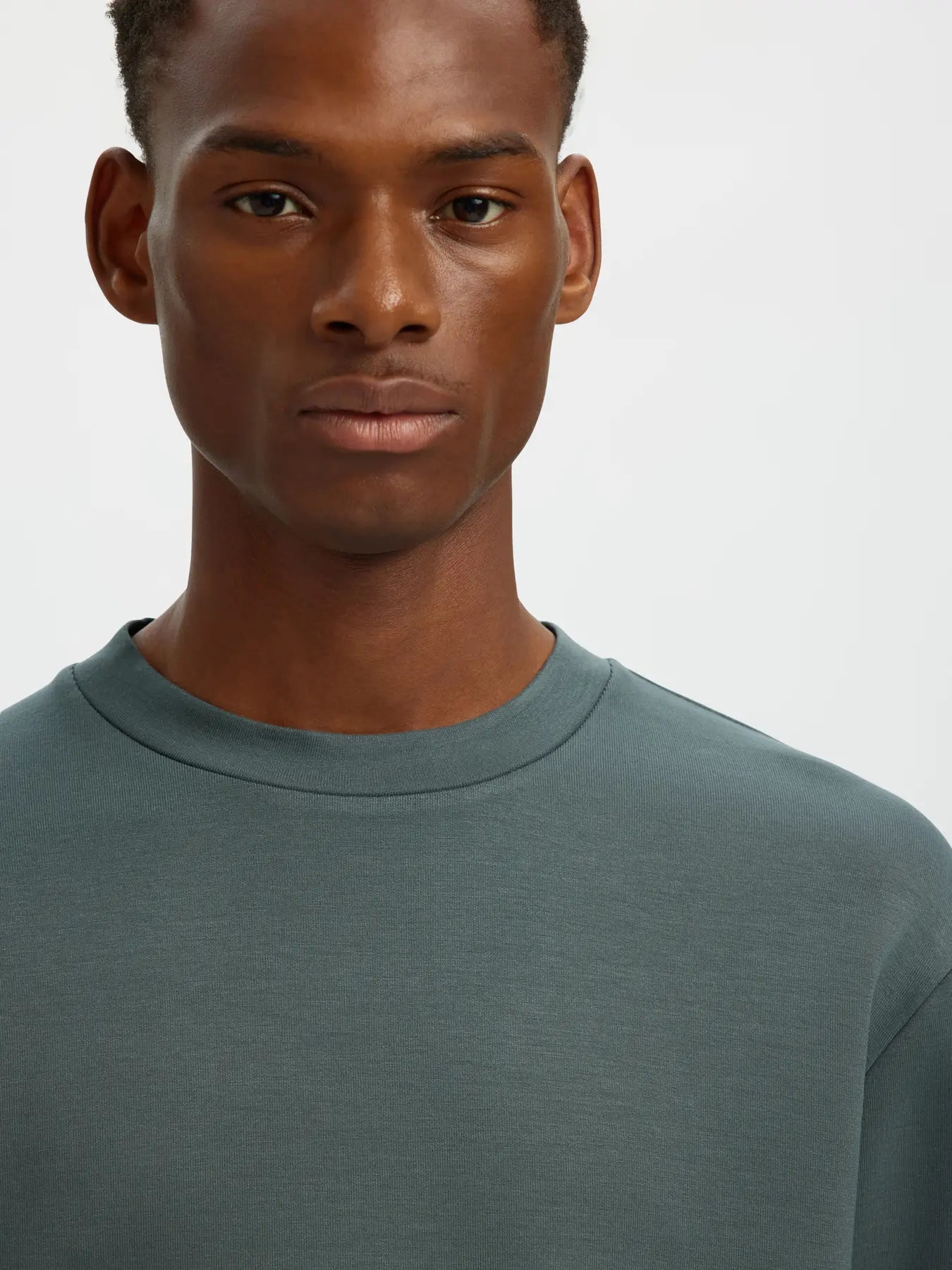 EMANUEL SOFT CREW NECK SWEAT BALSAM GREEN