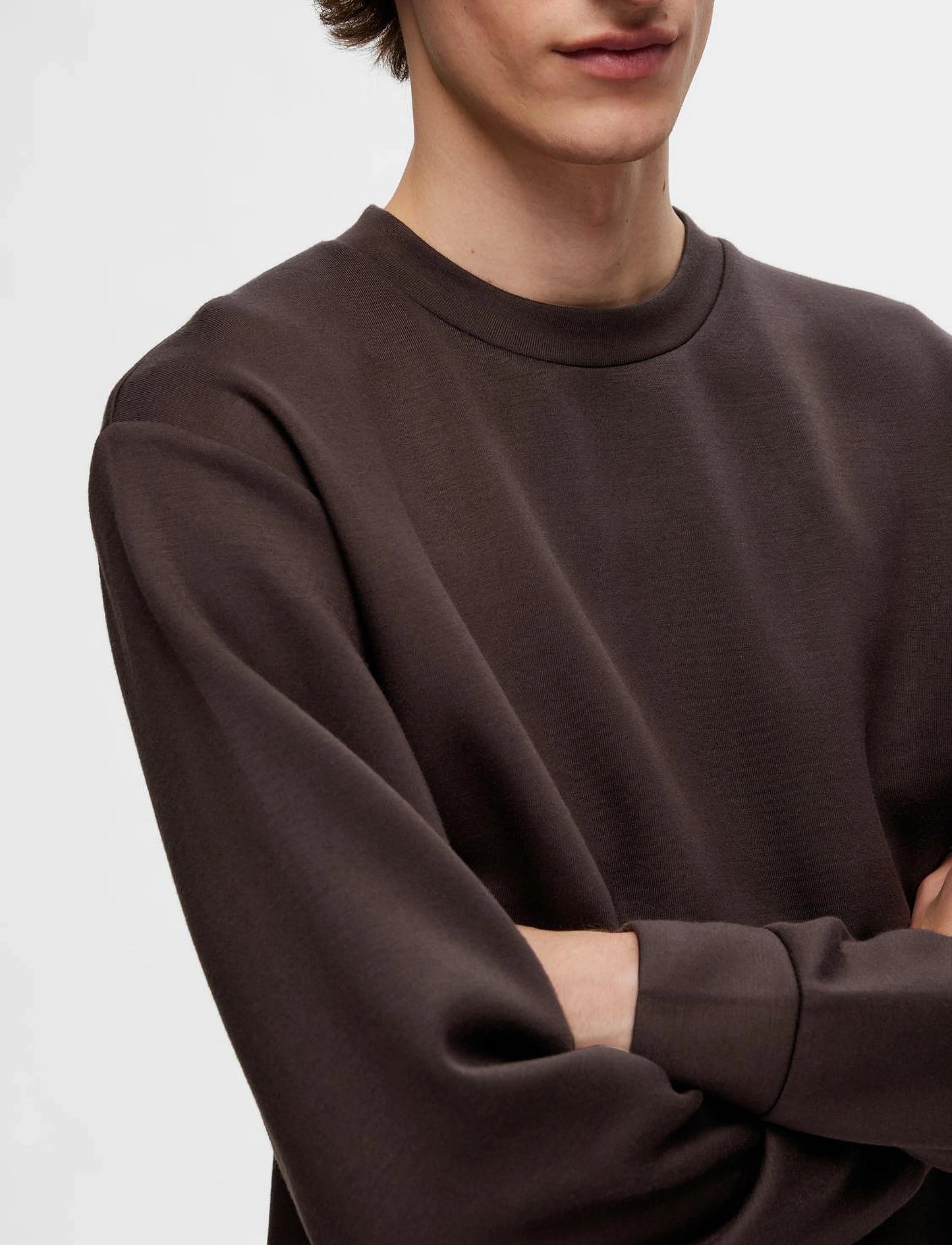EMANUEL SOFT CREW NECK SWEAT CHOCOLATE