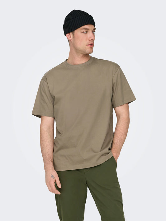 FRED RLX TEE - DESERT TAUPE
