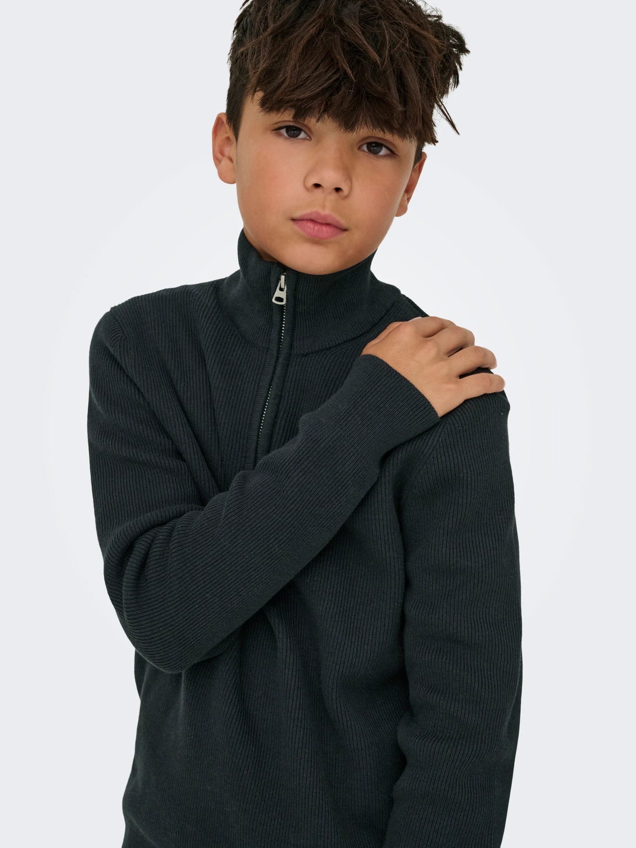 JR PHIL HALFZIP