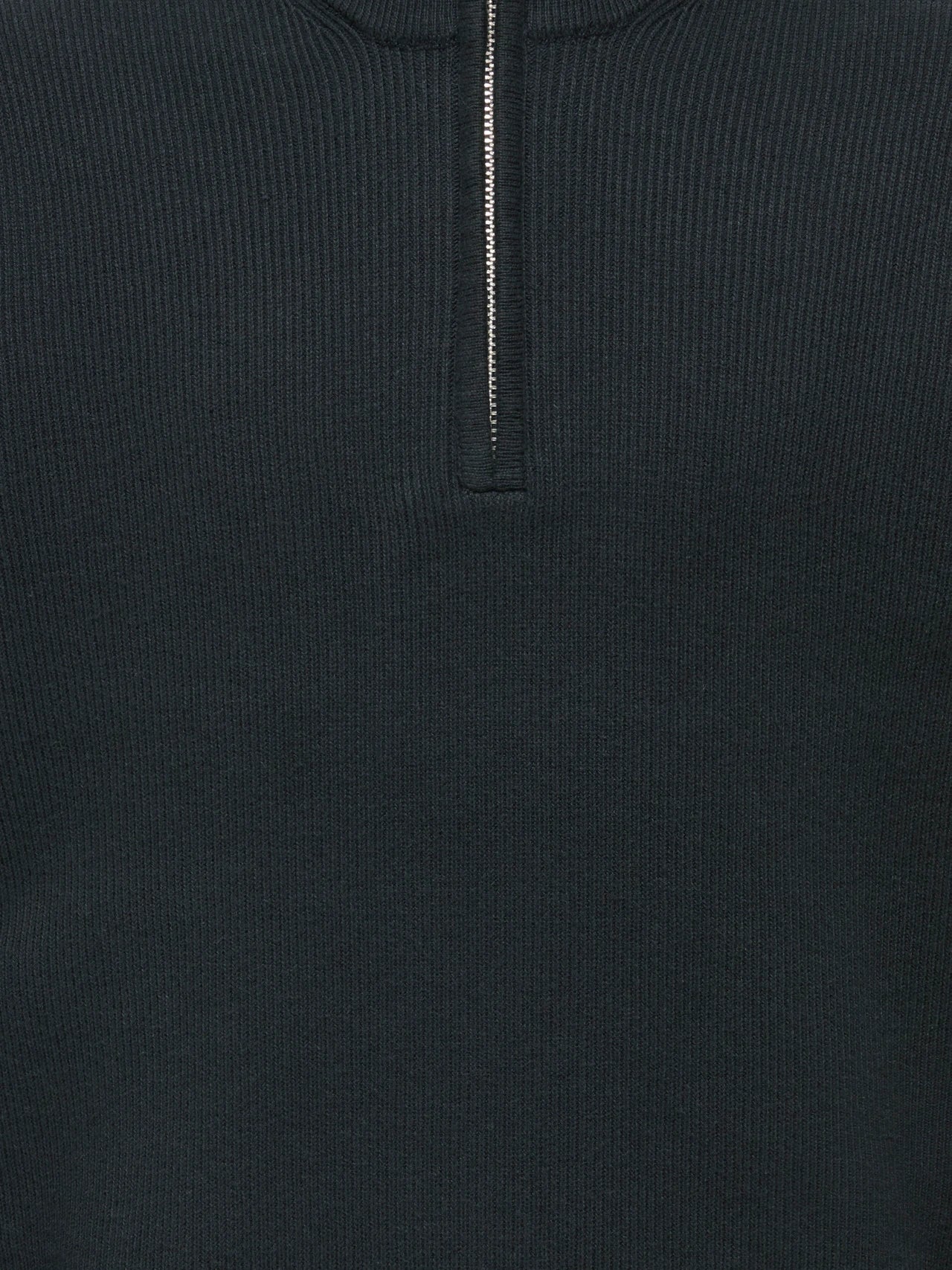 JR PHIL HALFZIP
