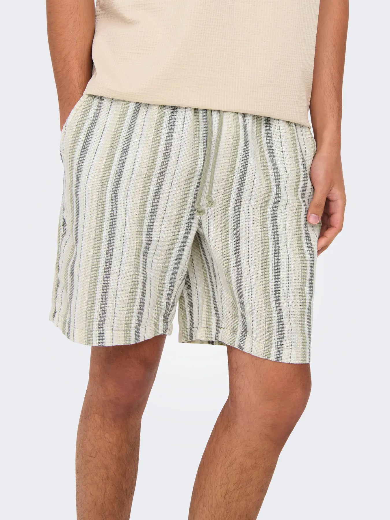 TREV SHORTS SEAGRASS