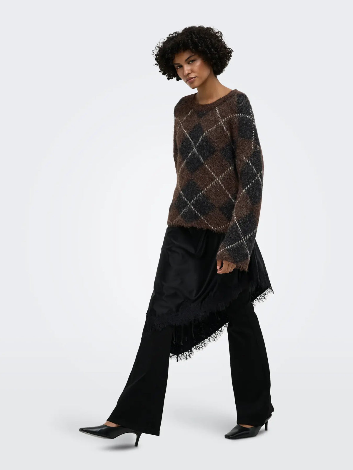 NOEME O-NECK PATTERN SHIRT COFFEE BEAN BAG